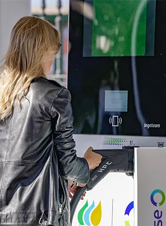 Uso de punto de recarga para coche eléctrico