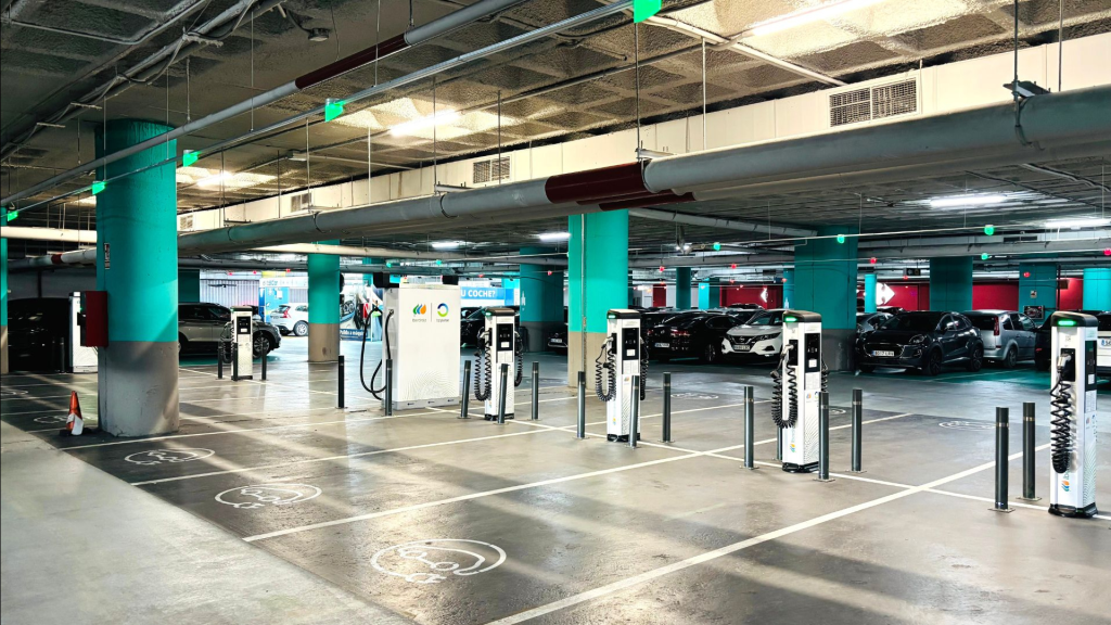 Infraestructura de recarga en parking subterráneo